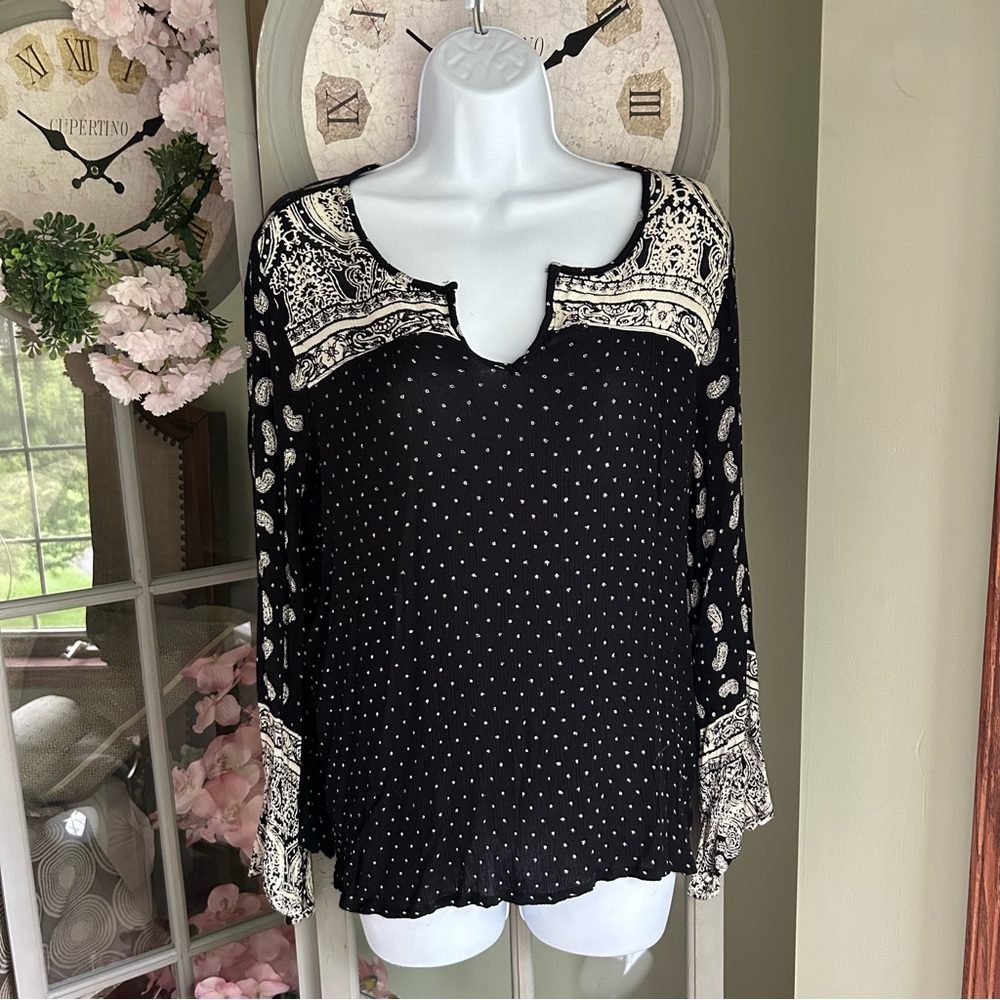 Women’s ANGIE Blouse Long Bell Sleeves Flowy Black & Ivory Boho 100% Rayon Sz M